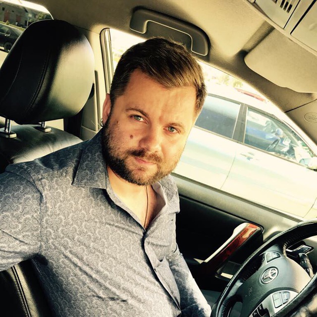 Покупки фризера для мягкого мороженого у продавца через Авито: Александр Кретов