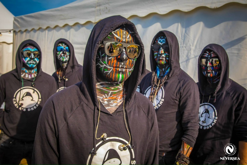 Тайное стало явным: Кто на самом деле скрывается под гримом Carla's Dreams?