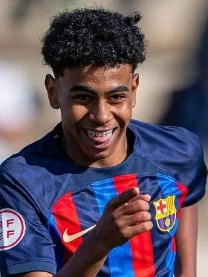 Ламин Ямаль Насрауи эбана